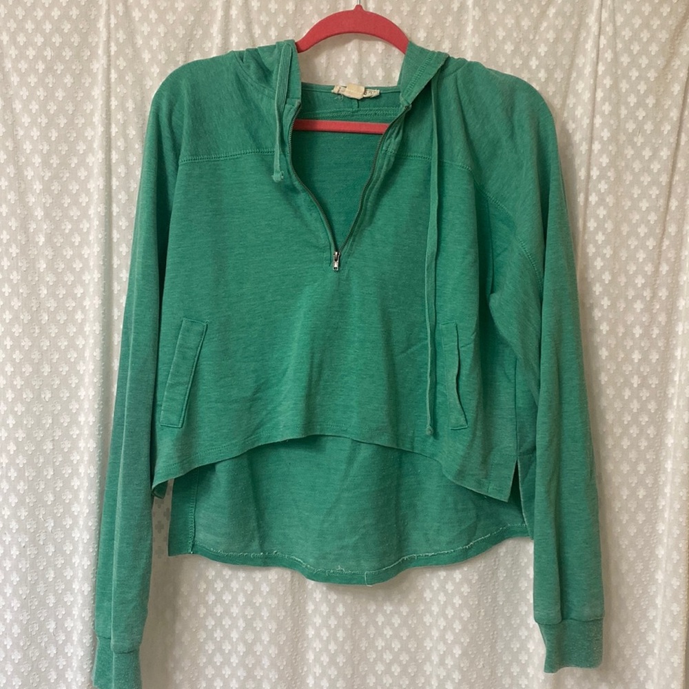 Cropped pullover